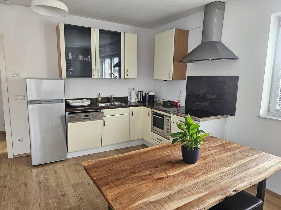 Gunskirchen - Wels Wohnung Eksteriør billede